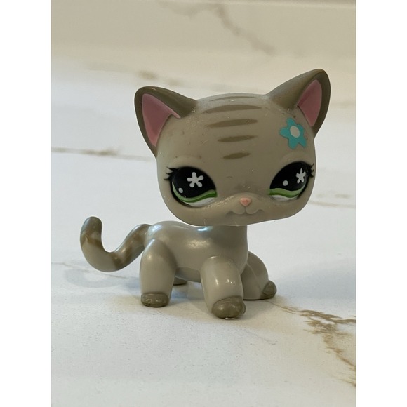 Littlest Pet Shop #483 Shorthair Cat Gray Figure Blue Flower Green Eyes LPS - Picture 1 of 10